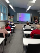 Perjantai-illansuussa avoin infotilaisuus kaikille asiasta kiinnostuneille. 25 henkilöä kuuli kutsun ja tuli paikalle. 